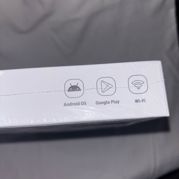 Android Tablet with 4GB RAM - Black Frame - Picture 2 of 4